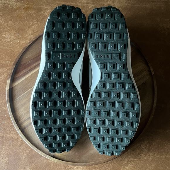 Nike Men's Waffle Nav Suede Jade Horizon Green Trainer Sneakers Shoes Size 11 - Picture 4 of 16